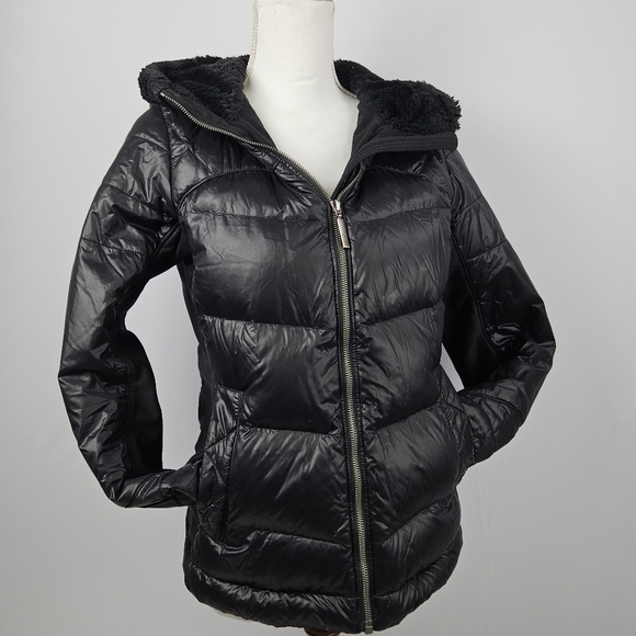 Marmot black 700 downfield puffer coat with faux fur hood size small - Picture 16 of 16